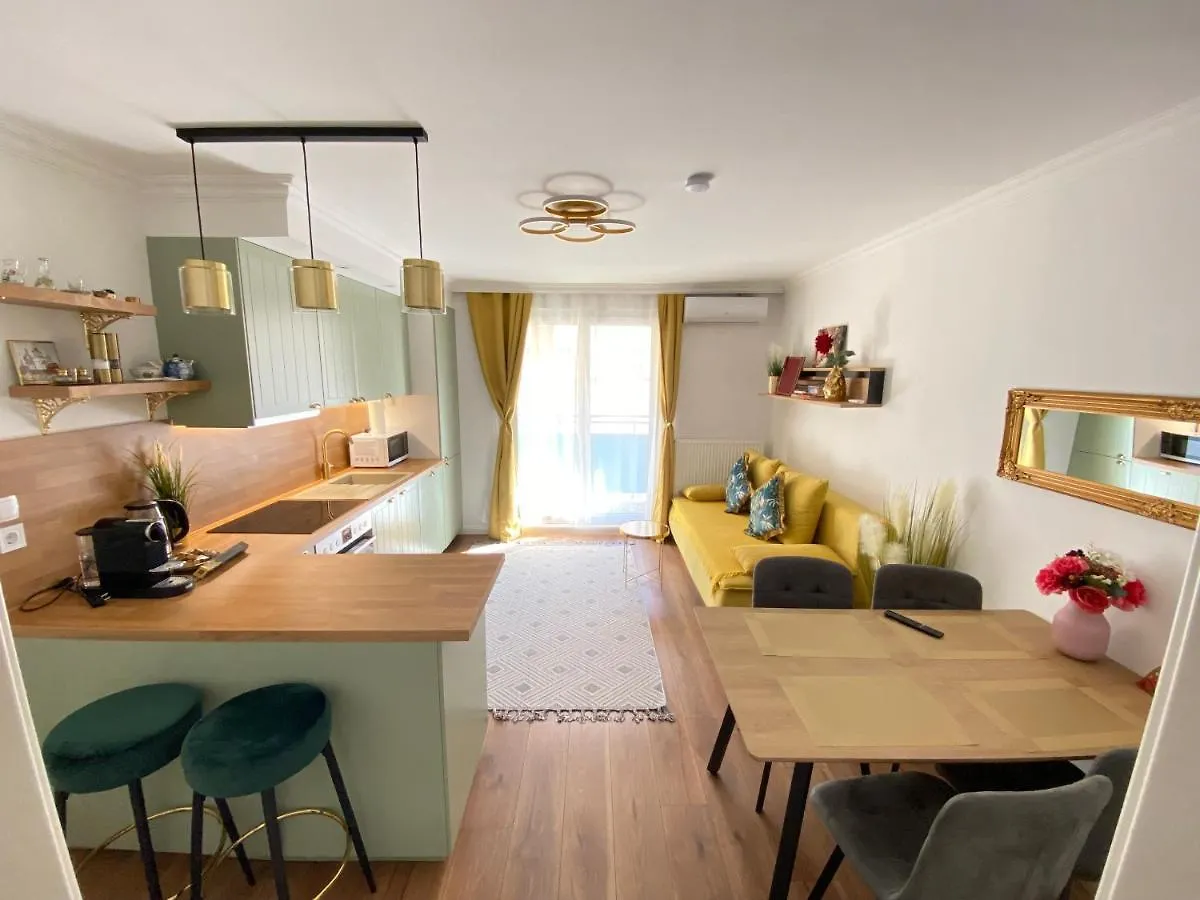 Apartment Royal Delux-Free Garage,Balcon,Near Schoenbrunn Vienna